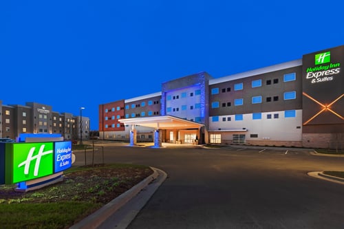 Holiday Inn Express Lenexa Overland Park Hotel Exterior