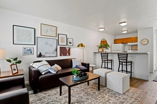 Living room and kitchen at Vivo Toledo in Toledo, Ohio