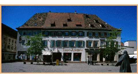 Aussenansicht der Engel-Apotheke
