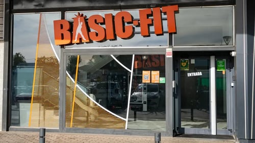 Basic-Fit Arganda CC La Milla - front club outside