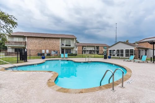 Google Cover Photo for Creek on Calloway Apartments