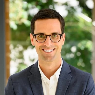 Headshot of Craig Dale