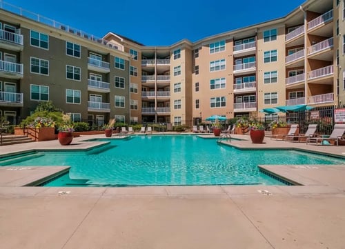 Sorelle Resort-Style Pool
