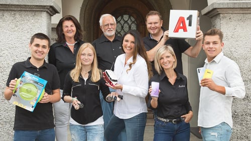 Team Gruppenfoto - Firma Kornprobst Tele-Funk GesmbH - 5204 Straßwalchen