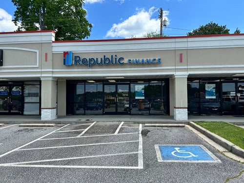 Calhoun Memorial Hwy, SC Republic Finance  Branch