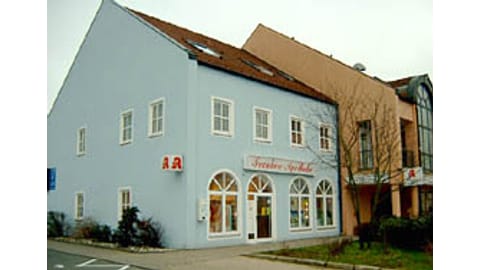Aussenansicht der Franken-Apotheke