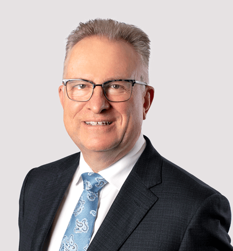 Headshot of Louis Pivar