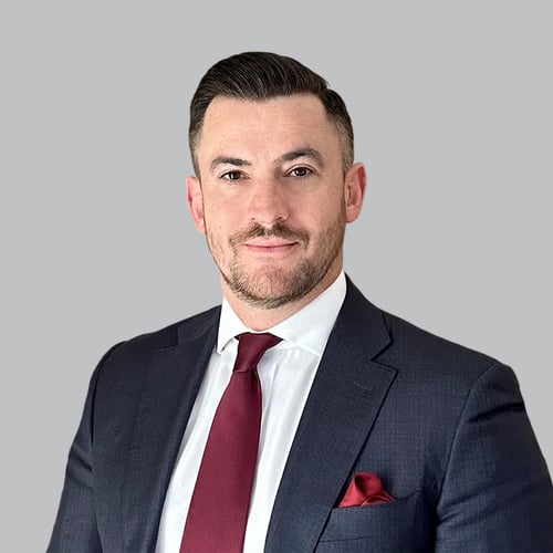 Headshot of Salvatore Azzolino, a wealth advisor at Chase