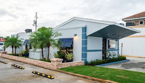 Designing Smiles Dentistry - Victor C. Apel, DMD - Mini Dental Implants in Melbourne, FL