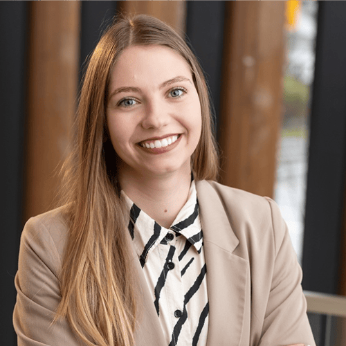 Headshot of Kate Kubik