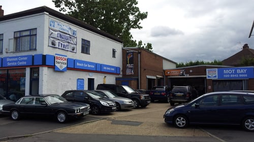 Shannon Corner Service Centre Ltd | Tyre fitting in New Malden