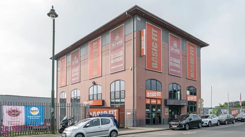 Basic-Fit Brussels Anderlecht Rue Birmingham 24/7 - front club outside