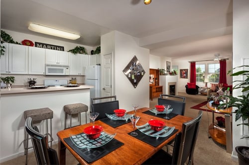 Homecoming at Creekside - Kitchen and Dining Area