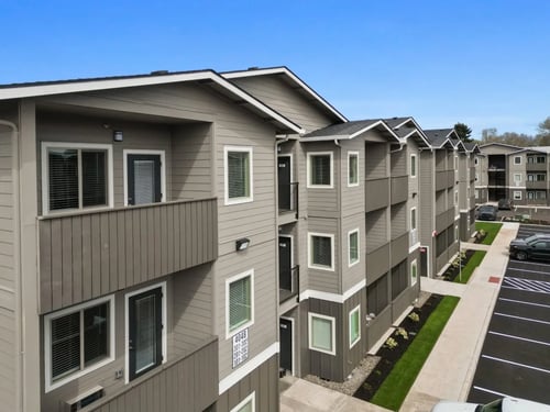 Building Exterior at Spring Woods Apartments in Salem, OR 97305