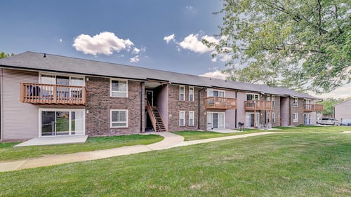 Apartment building at The Parkton, Cincinnati, OH 45231, United States