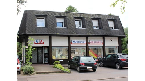 Aussenansicht der Würzbach-Apotheke