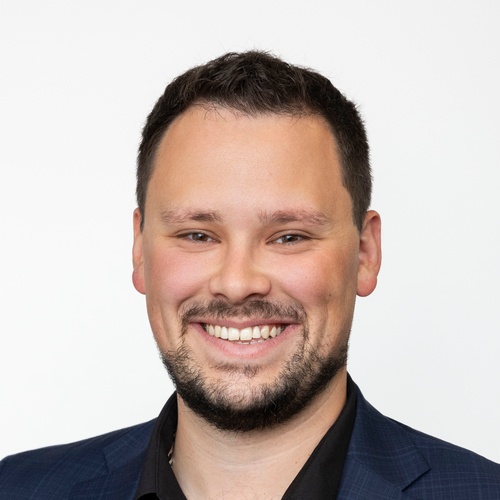 headshot of dany dubeau.