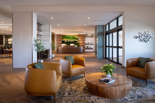 Enjoy and relax in the hotel lobby with free Wi-Fi.