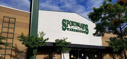 The front entrance of Sportsman's Warehouse in Puyallup
