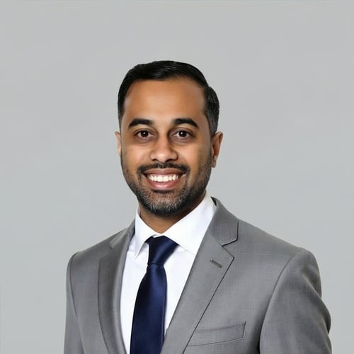 Headshot of Shrenik Shah, a wealth advisor at Chase