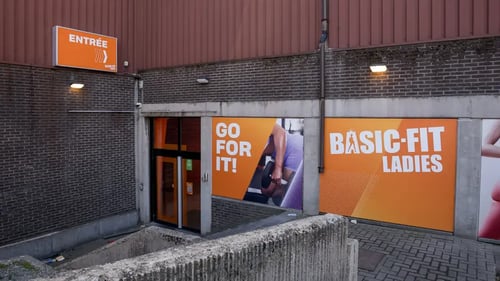 Basic-Fit Liège Rue du Plan Incline Ladies - front club outside