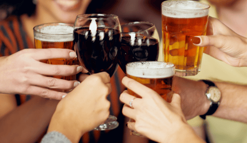 Drinks at Pegasus Lounge in Harrah's Hoosier Park Racetrack & Casino