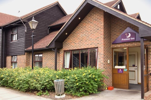 Premier Inn Sandhurst hotel exterior