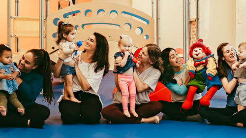 Gymboree Play & Music welcomes families with children classes in Nona.