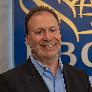 Headshot of Lee Schaffer