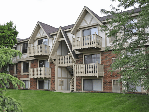 Outside Building at Eastgate Woods Apartments in Batavia, OH 45103