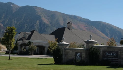 Exterior photo of Larkin Sunset Gardens, 1950 E 10600 S, Sandy, UT 84092

Telephone: (801) 571-2771