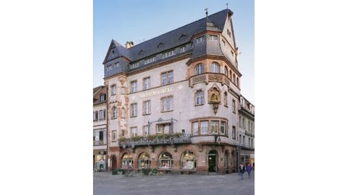 Aussenansicht der Adler-Apotheke