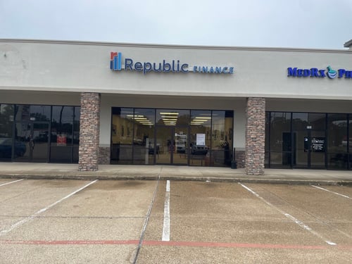 East Texas St, LA Republic Finance Branch