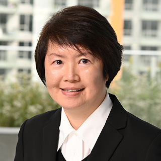 Headshot of Winnie Fong