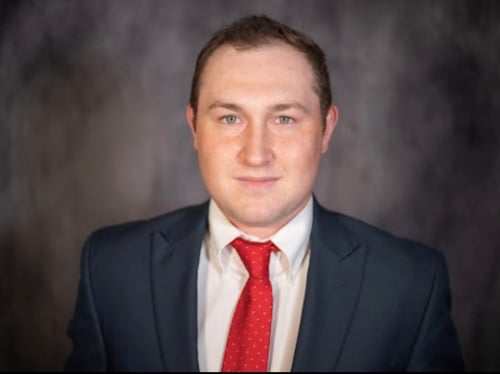 Sean Mannis Headshot Image