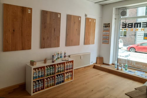 Bembé-Parkett-Ausstellung-Parkett-Vinyl-Laminat-Pflege- und Reinigungsmittel