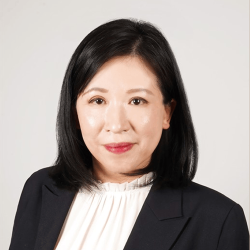 Selina Chen headshot