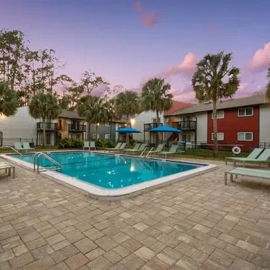 Heron Walk | Pool