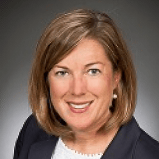 Headshot of Lynne Simmons