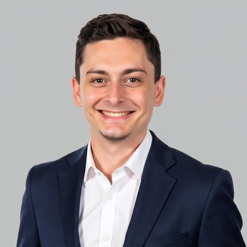 Headshot of Jake Wagner, a wealth advisor at Chase