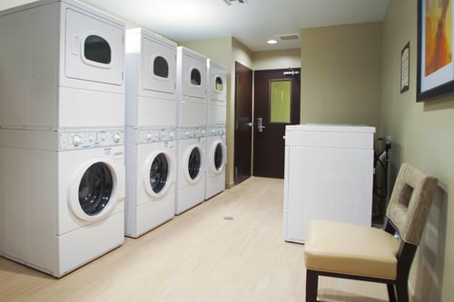 Denver Stapleton Staybridge Suites DEN Airport Hotel Laundry