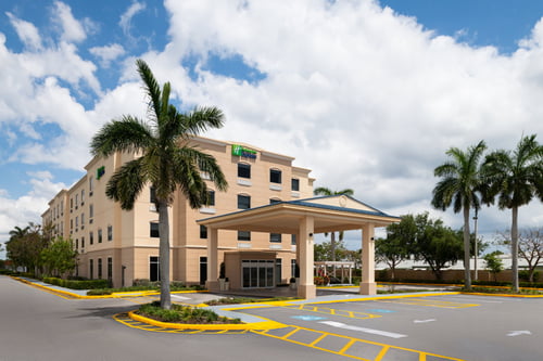 Holiday Inn Express Boynton Beach - Modern comfort awaits you.
