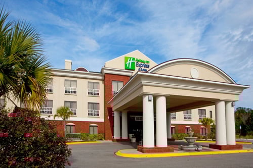 Welcome to the Holiday Inn Express & Suites Quincy