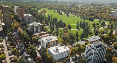 Aerial view of Belle on the Park and nearby Cheesman Park in Denver, CO 80206