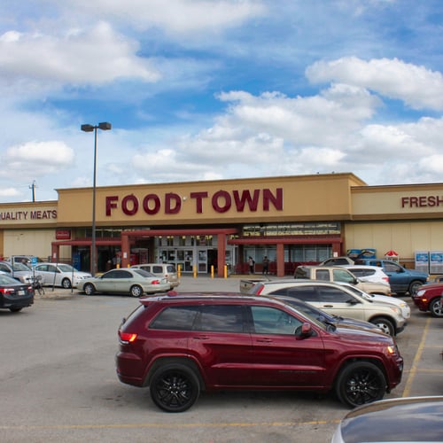 Food Town on Airline exterior