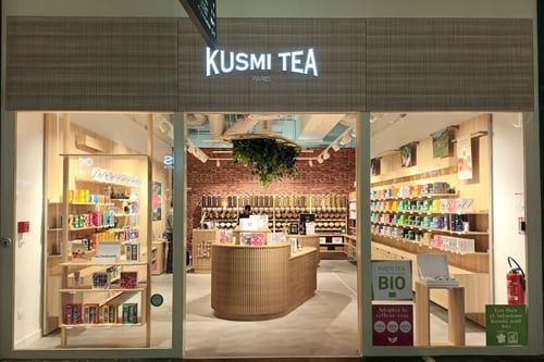 Votre boutique Kusmi Tea Part Dieu (Lyon 3ème) propose une large gamme de thés et infusions bio Made in France ainsi que des coffrets cadeaux et accessoires à thé.