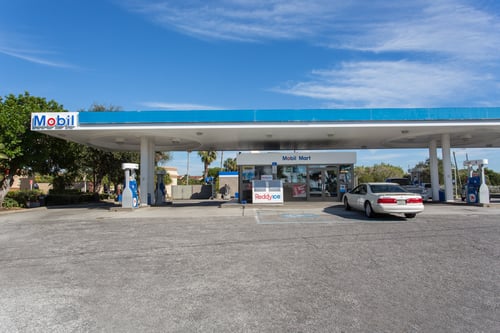 Retail space for lease in St. Pete Beach, Florida, Mobil