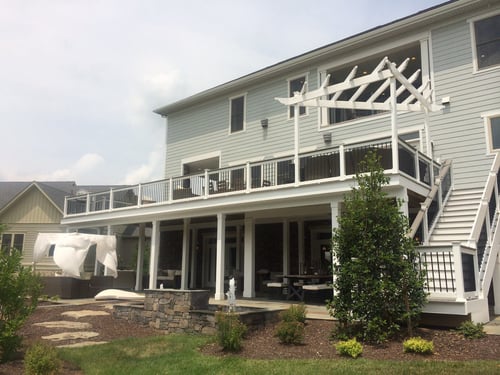 Huge deck behind home
