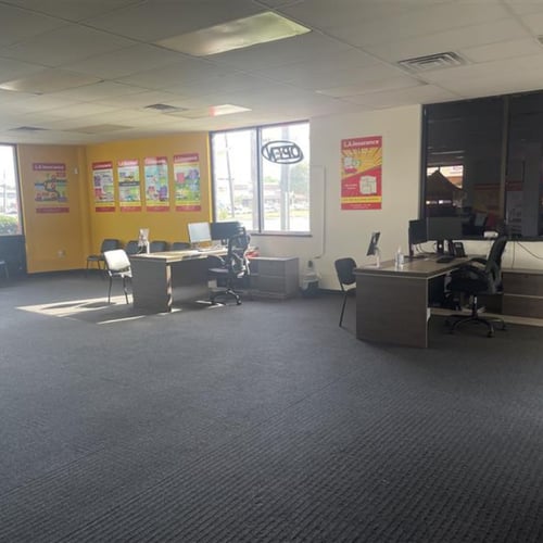 L.A. Insurance Agency TX-076 interior photo