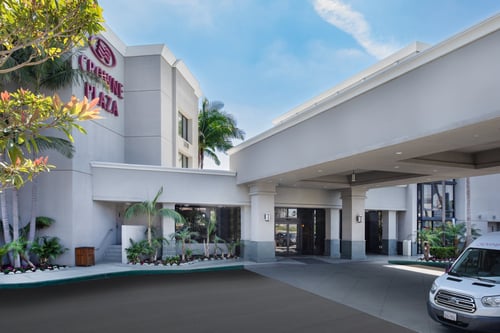 Best hotel to stay in the heart of Costa Mesa.